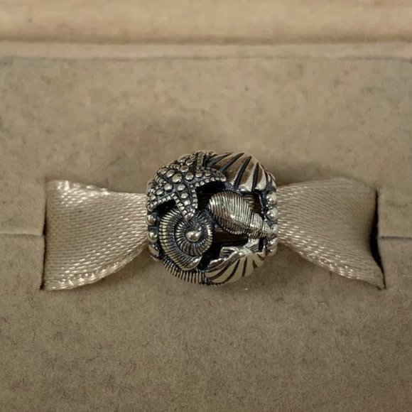 Pandora Openwork Starfish, Shells & Hearts Charm - Picture 1 of 8